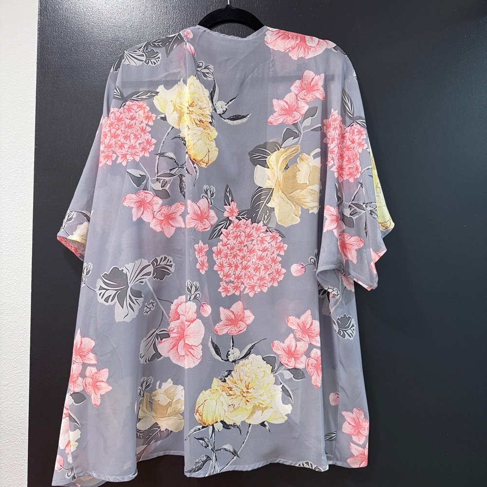 Floral Kimono Cardigan - Picture 3 of 3
